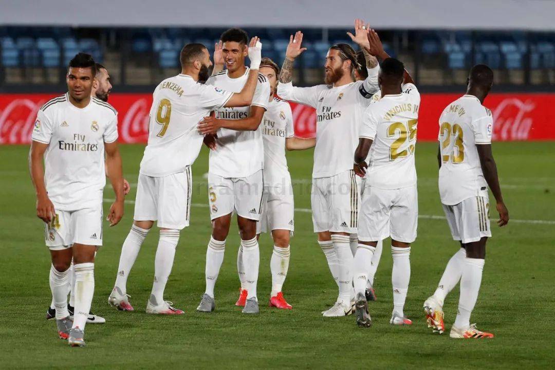 离不开她长 离不开她长