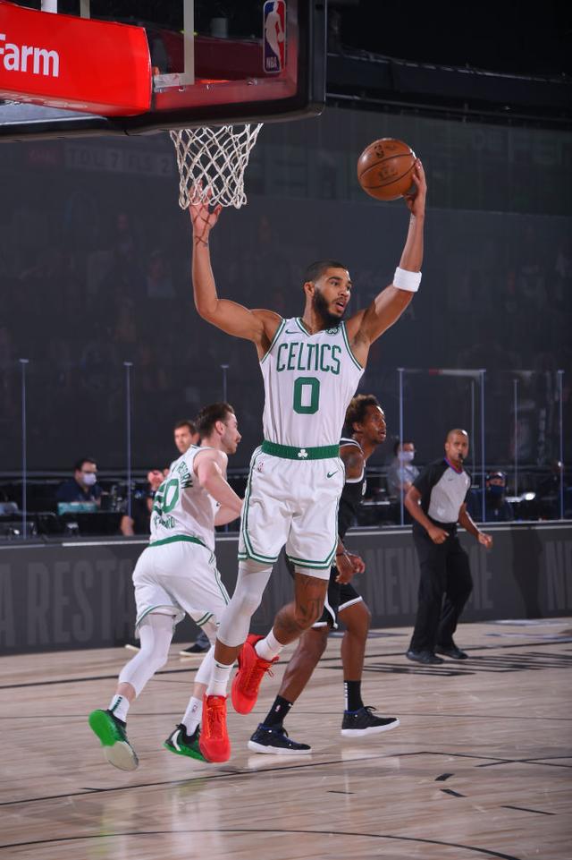 最终夺得了 最终夺得了